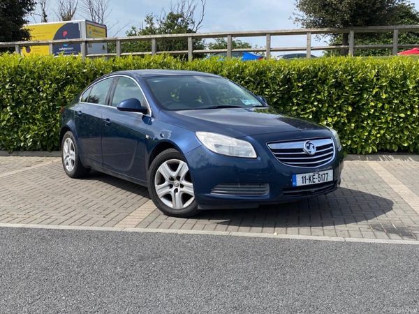 Vauxhall Insignia Hatchback, Diesel, 2011, Blue