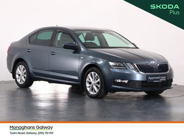 Skoda Octavia Hatchback, Diesel, 2019, Grey