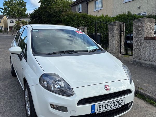 Fiat Punto Hatchback, Petrol, 2016, White