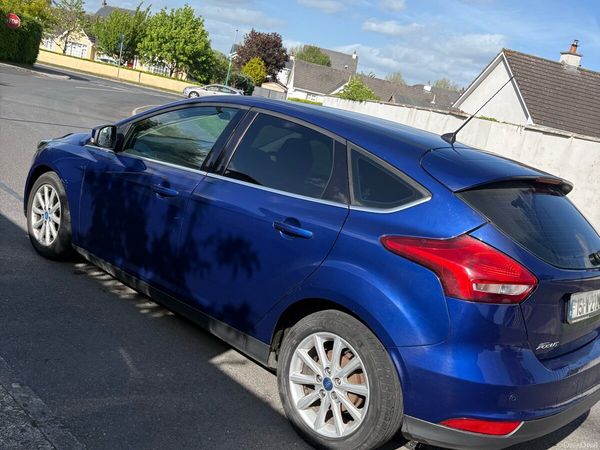 Ford Focus Hatchback, Diesel, 2015, Blue