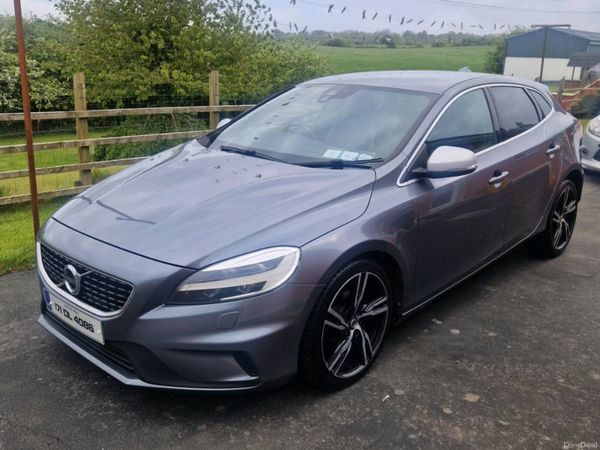 Volvo V40 Hatchback, Diesel, 2017, Grey