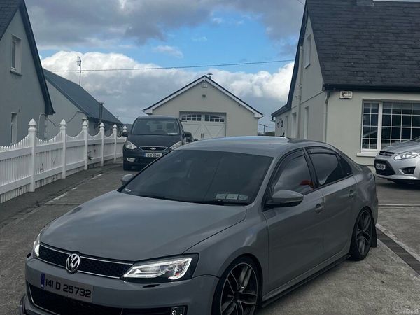 Volkswagen Jetta Saloon, Diesel, 2014, Black