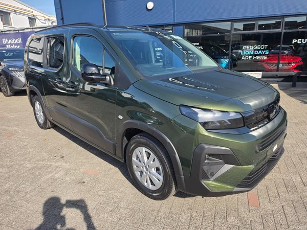 Peugeot e-Rifter MPV, Electric, 2026, Green