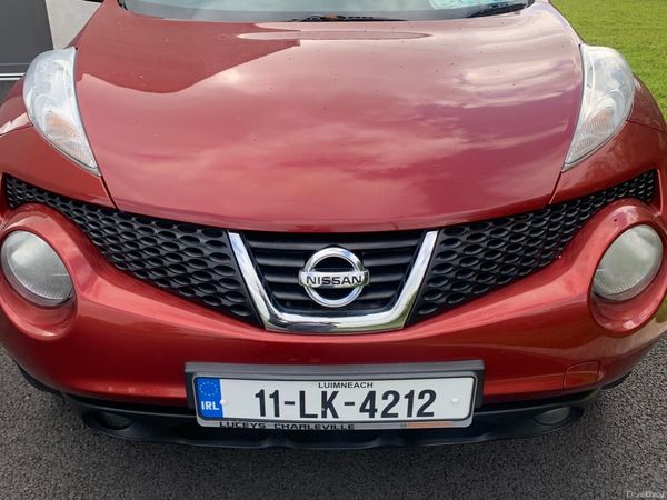 Nissan Juke SUV, Petrol, 2011, Red