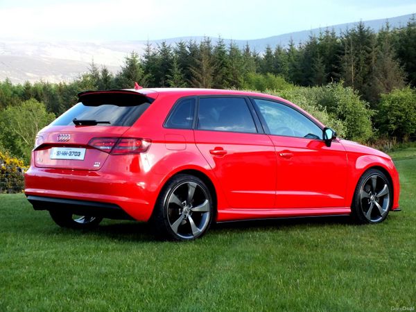 Audi A3 Hatchback, Diesel, 2016, Red