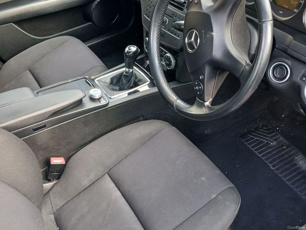 Mercedes-Benz C-Class Saloon, Diesel, 2010, Black