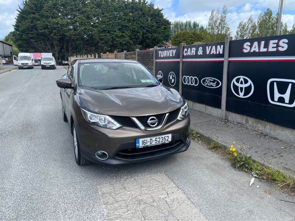 Nissan Qashqai Hatchback, Diesel, 2016, Bronze