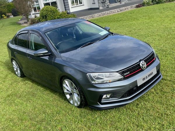 Volkswagen Jetta Saloon, Diesel, 2015, Grey