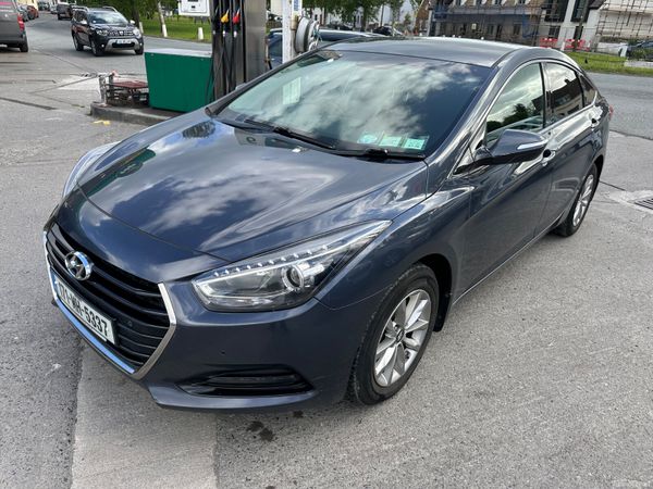 Hyundai i40 Saloon, Diesel, 2017, Blue