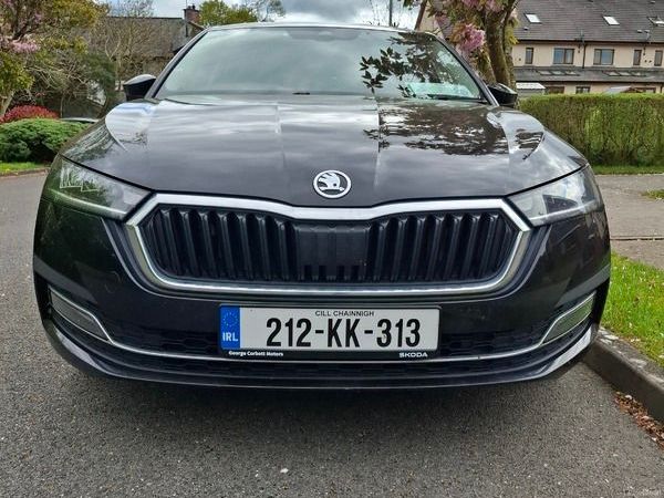 Skoda Octavia Saloon, Diesel, 2021, Black