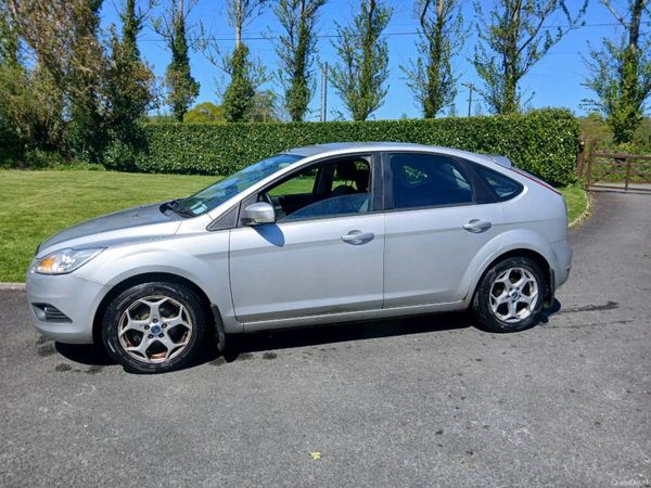 Ford Focus Hatchback, Petrol, 2008, Silver