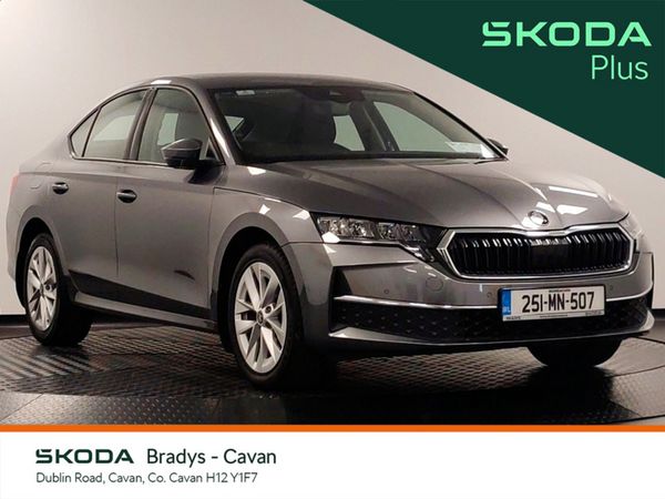 Skoda Octavia Hatchback, Diesel, 2025, Grey
