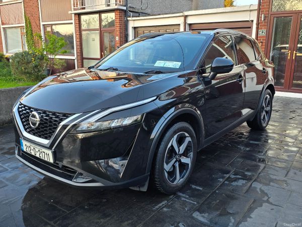 Nissan Qashqai MPV, Petrol, 2021, Black