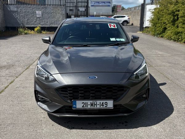 Ford Focus Hatchback, Diesel, 2021, Grey