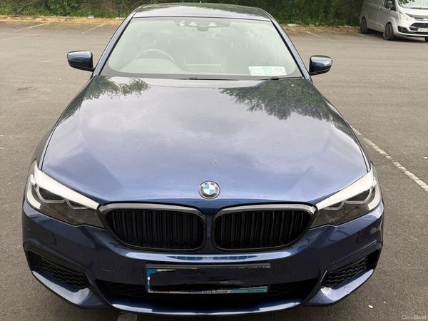 BMW 5-Series Saloon, Petrol Plug-in Hybrid, 2019, Blue
