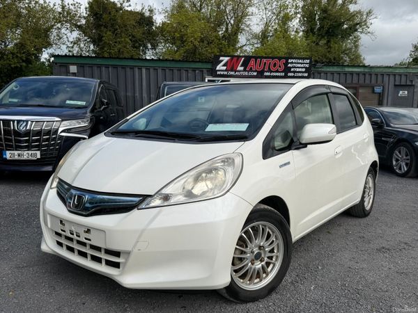 Honda Fit Hatchback, Petrol Hybrid, 2013, White