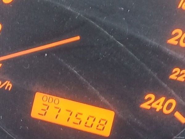 Toyota Avensis Saloon, Diesel, 2009, Silver
