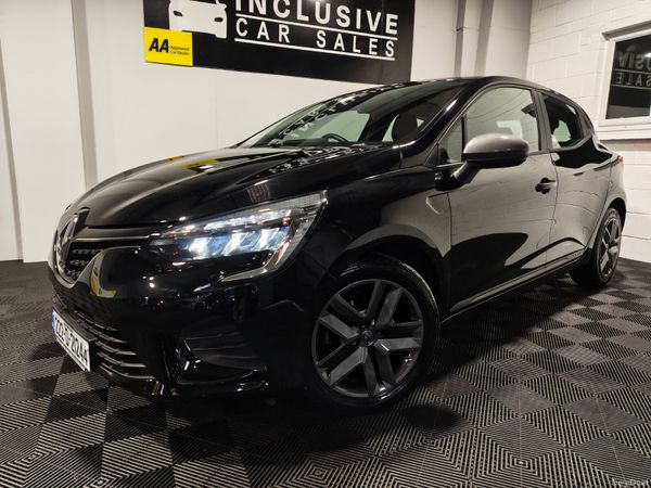 Renault Clio Hatchback, Petrol, 2022, Black