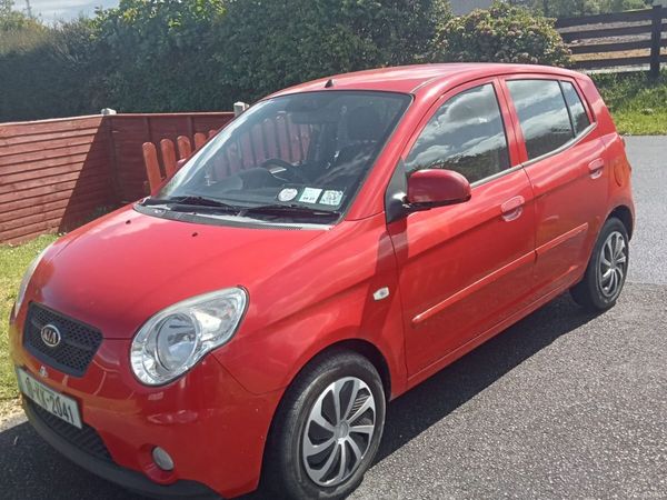 Kia Picanto Hatchback, Petrol, 2010, Red