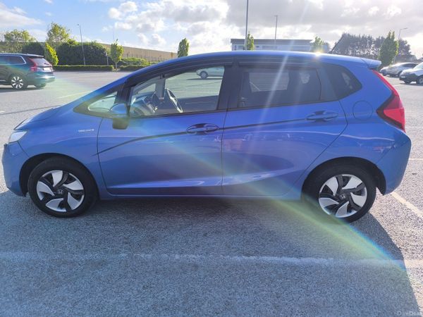 Honda Fit Hatchback, Petrol Hybrid, 2013, Blue