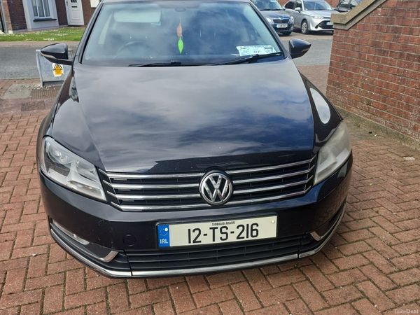 Volkswagen Passat Saloon, Diesel, 2012, Black