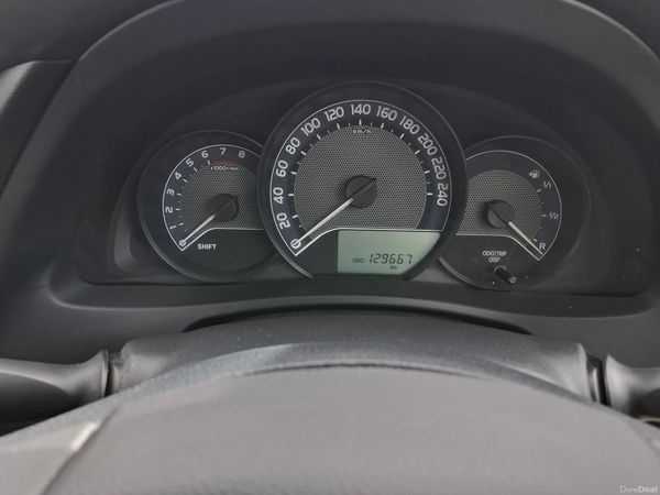 Toyota Auris MPV, Petrol, 2013, Black