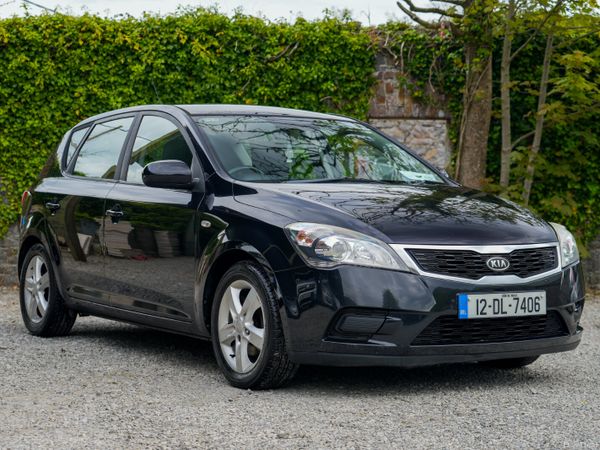Kia Ceed Hatchback, Petrol, 2012, Black