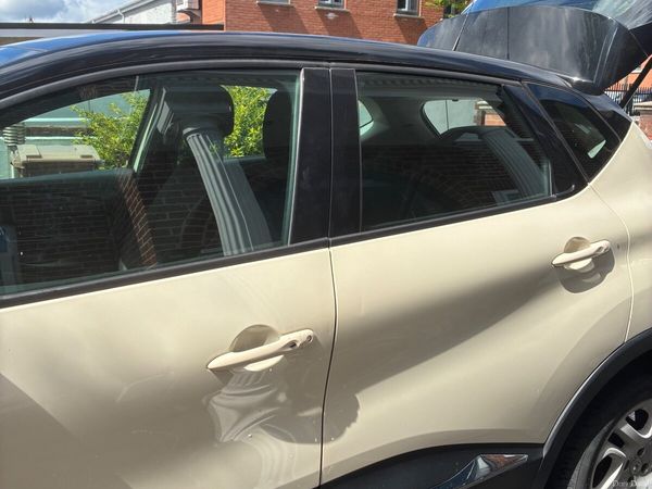 Renault Captur Hatchback, Diesel, 2016, White