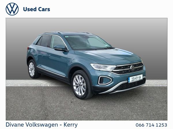 Volkswagen T-Roc SUV, Petrol, 2023, Blue