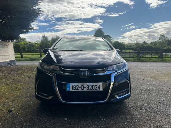 Honda Fit Hatchback, Petrol Hybrid, 2018, Blue