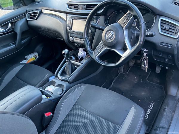 Nissan Qashqai MPV, Diesel, 2020, Grey