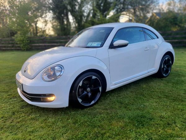 Volkswagen Beetle Hatchback, Diesel, 2013, White