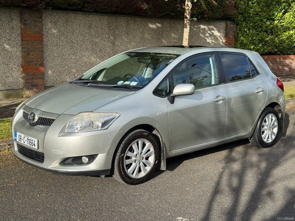 Toyota Auris Hatchback, Petrol, 2008, Silver