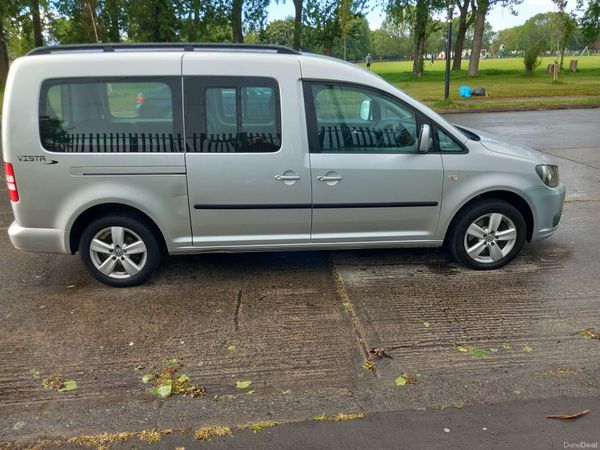 Volkswagen Caddy Maxi Life MPV, Diesel, 2012, Silver