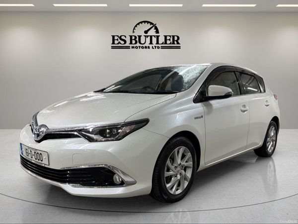 Toyota Auris Hatchback, Petrol Hybrid, 2016, White