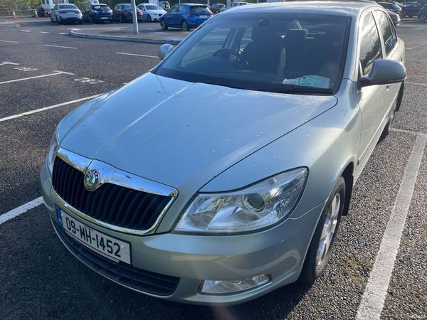 Skoda Octavia Hatchback, Diesel, 2009, Green