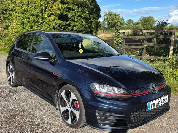 Volkswagen Golf Hatchback, Petrol, 2013, Blue