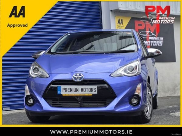 Toyota Aqua Hatchback, Petrol Hybrid, 2016, Blue