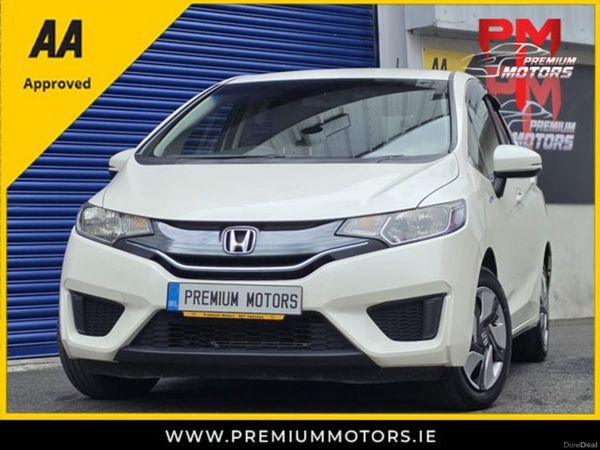 Honda Fit Hatchback, Petrol Hybrid, 2014, White
