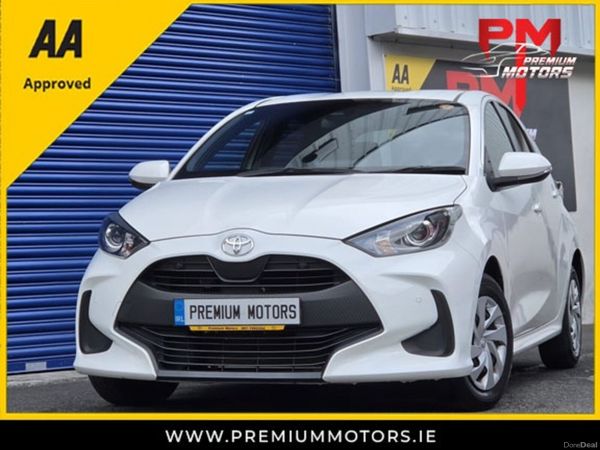 Toyota Yaris Hatchback, Petrol, 2021, White