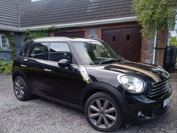 Mini Cooper Hatchback, Diesel, 2014, Black