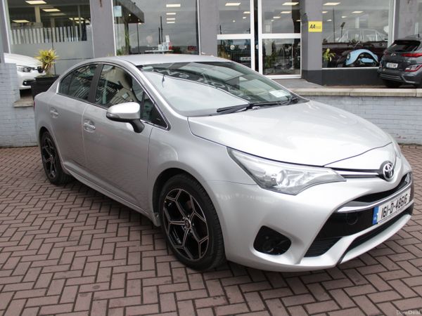 Toyota Avensis Saloon, Diesel, 2016, Silver
