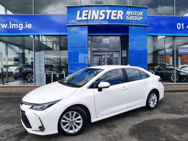 Toyota Corolla Saloon, Petrol Hybrid, 2023, White