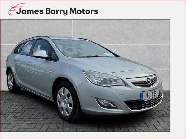Opel Astra MPV, Diesel, 2011, Silver