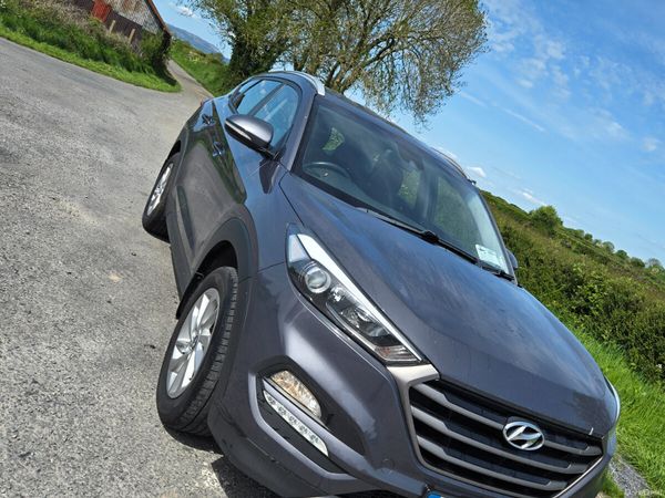 Hyundai Tucson SUV, Diesel, 2016, Grey