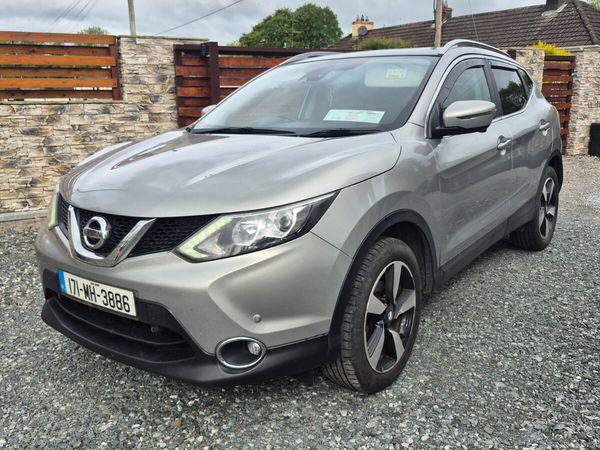 Nissan Qashqai SUV, Diesel, 2017, Silver