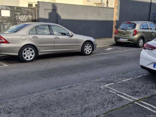Mercedes-Benz C-Class Saloon, Petrol, 2007, Silver