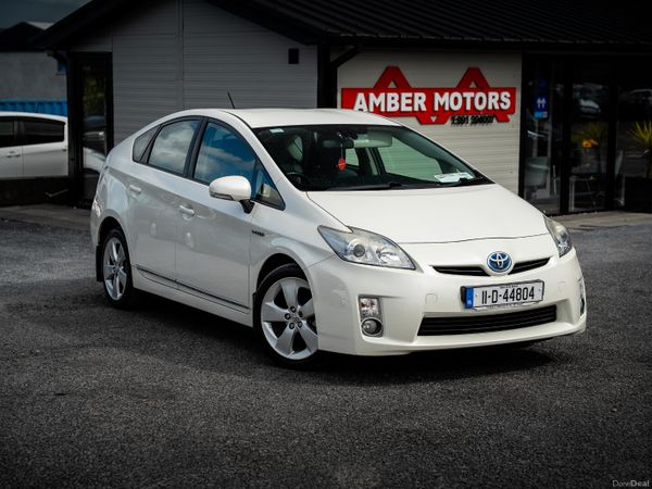 Toyota Prius Hatchback, Petrol Hybrid, 2011, White