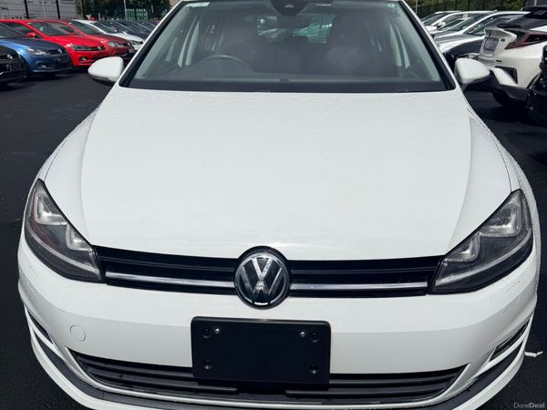 Volkswagen Golf Hatchback, Petrol, 2017, White