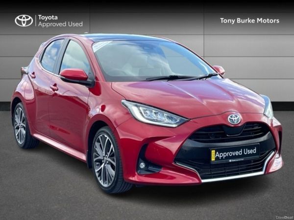 Toyota Yaris Hatchback, Petrol Hybrid, 2023, Red